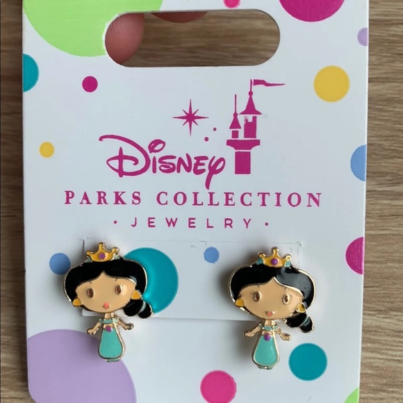 2️⃣✖️3️⃣5️⃣💕Disney Princess Jazmin Stud Earrings